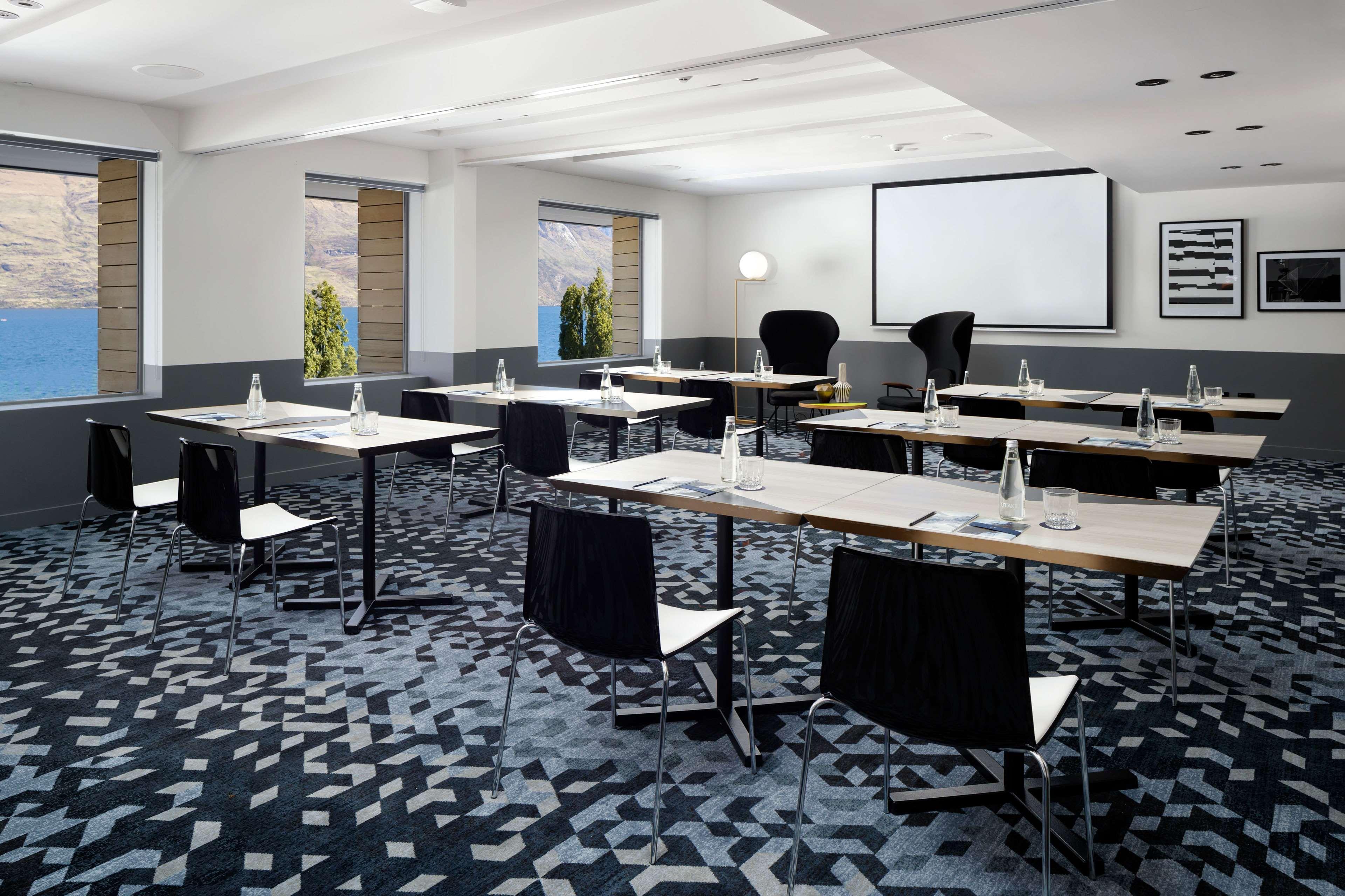 Qt皇后镇酒店 外观 照片 Meeting room
