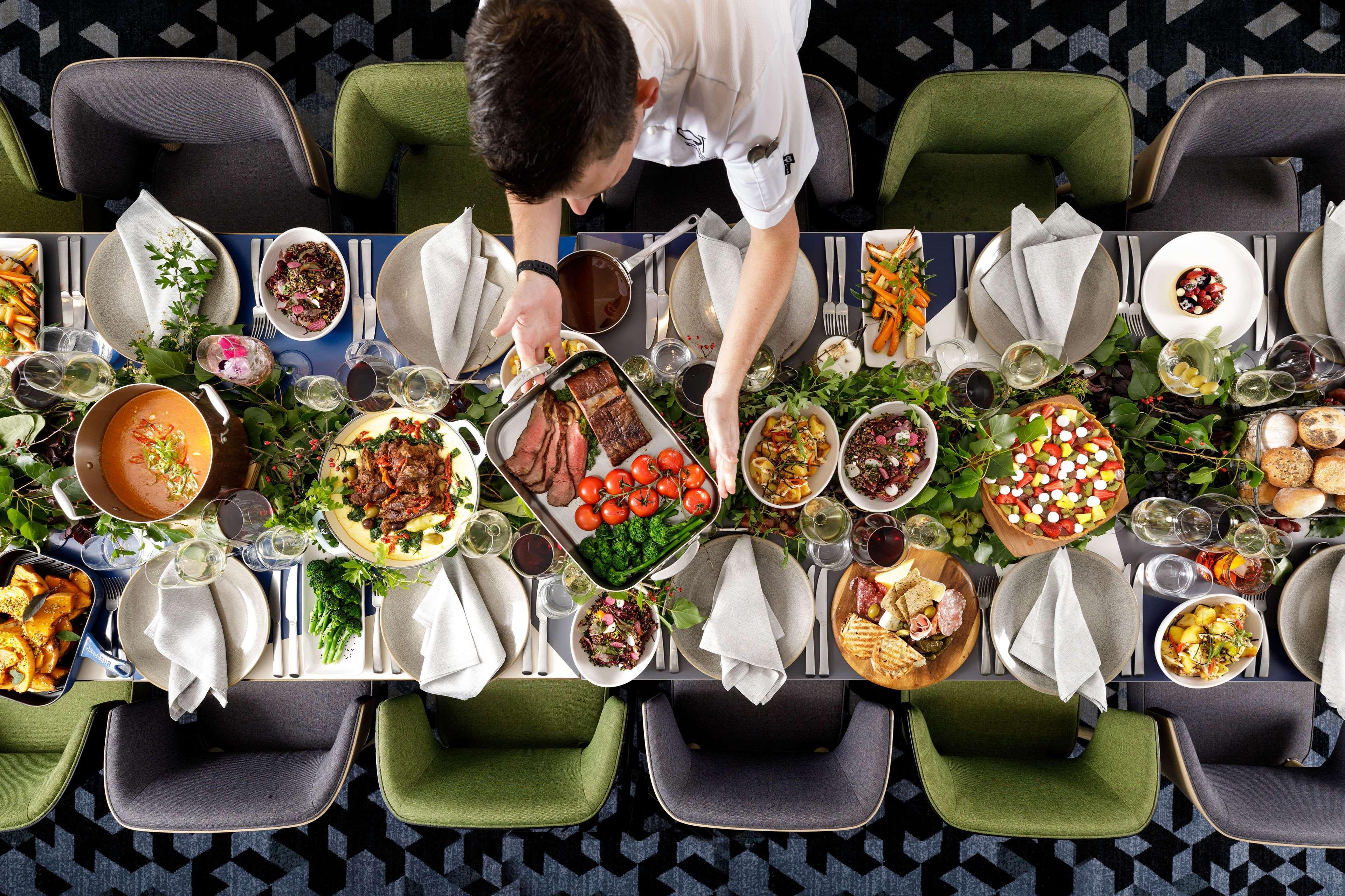 Qt皇后镇酒店 外观 照片 A restaurant in the United States